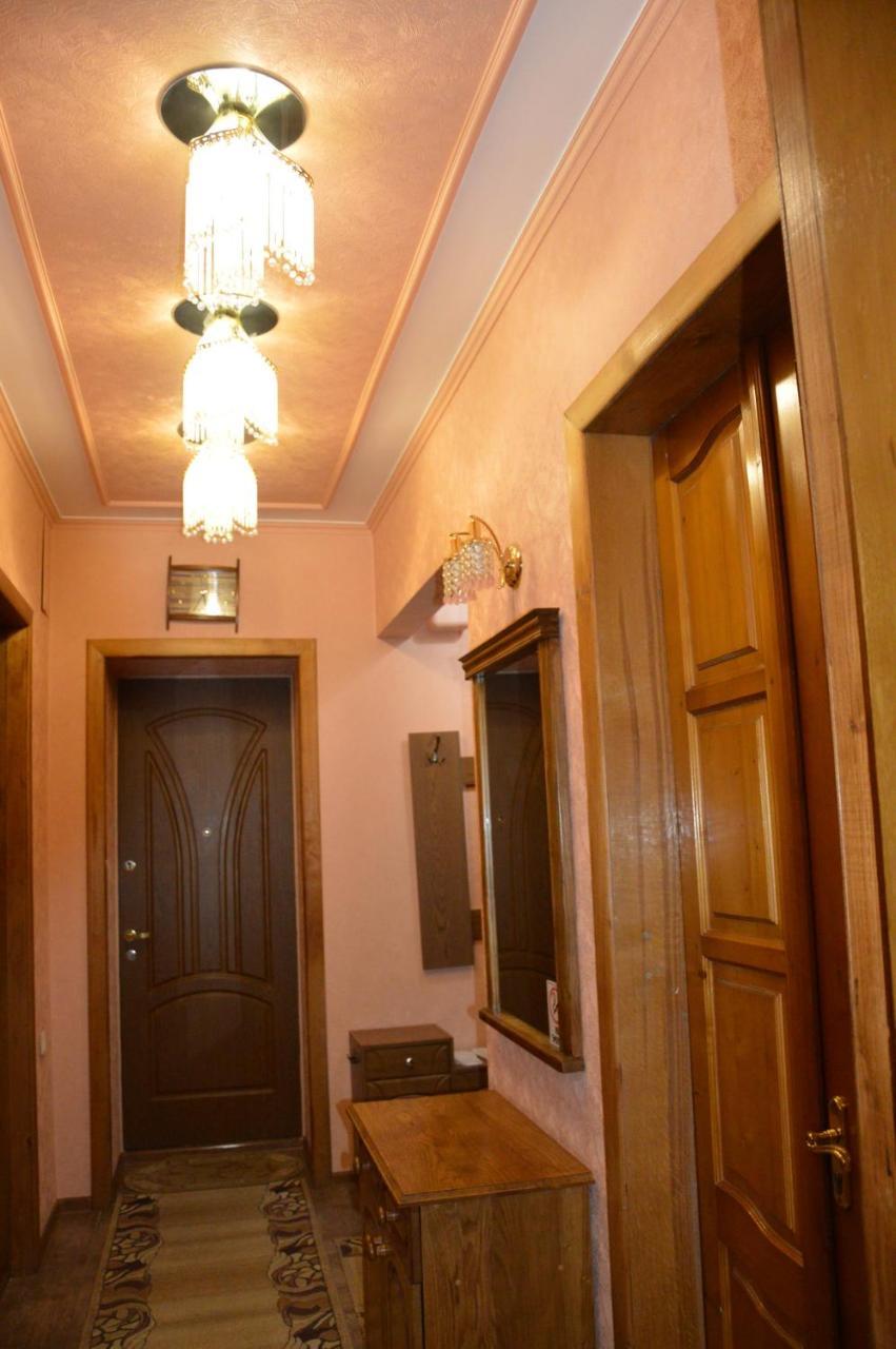 Knaus Apartments 체르니우치 외부 사진